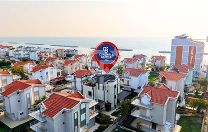 Ayvalık Altınova'da Denize 35 metre, Nezih Lokasyon da Villa
