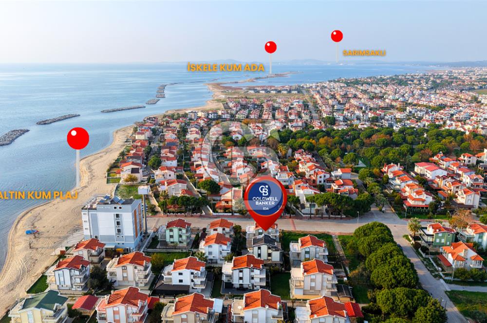 Ayvalık Altınova'da Denize 35 metre, Nezih Lokasyon da Villa