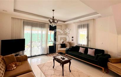 Ayvalık Altınova'da Denize 35 metre, Nezih Lokasyon da Villa