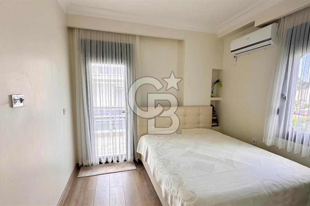 Ayvalık Altınova'da Denize 35 metre, Nezih Lokasyon da Villa