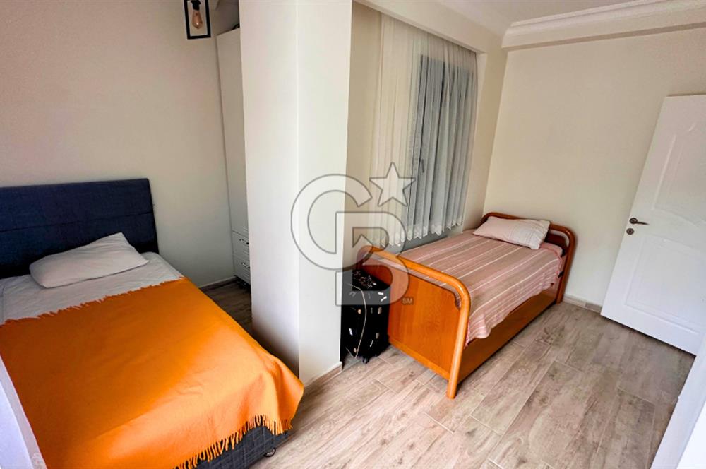 Ayvalık Altınova'da Denize 35 metre, Nezih Lokasyon da Villa