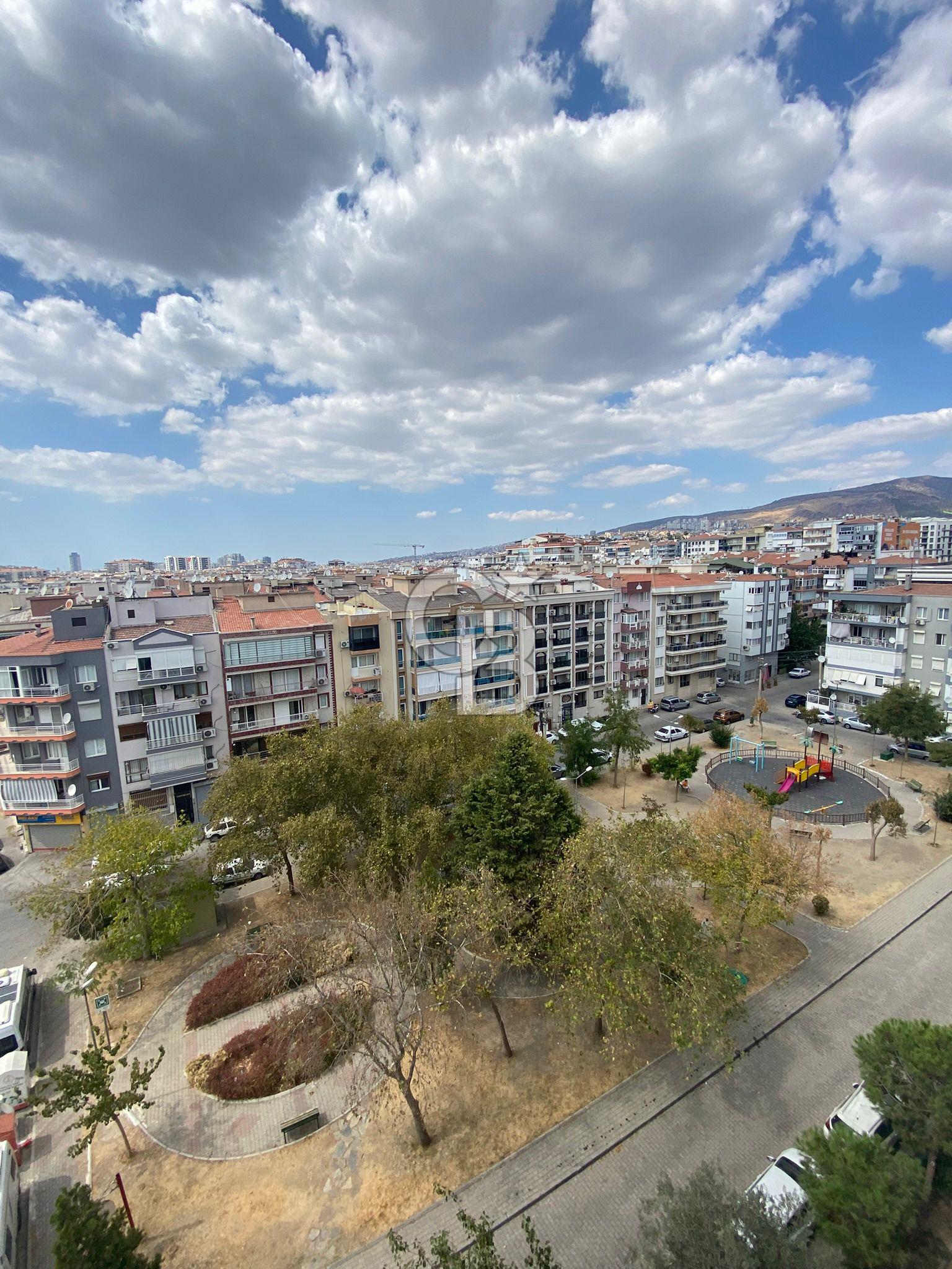 İZMİR KARŞIYAKA DEDEBAŞI KİRALIK 3+1 DAİRE