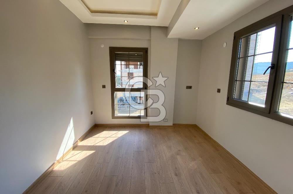 Taş Kaplama, Elektrikli Panjur, Klima, 1. Sınıf Yapı ve Malzeme Kalitesi, Açık Otoparklı  Satılık 2+1