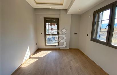 Taş Kaplama, Elektrikli Panjur, Klima, 1. Sınıf Yapı ve Malzeme Kalitesi, Açık Otoparklı  Satılık 2+1