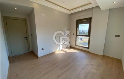 Taş Kaplama, Elektrikli Panjur, Klima, 1. Sınıf Yapı ve Malzeme Kalitesi, Açık Otoparklı  Satılık 2+1