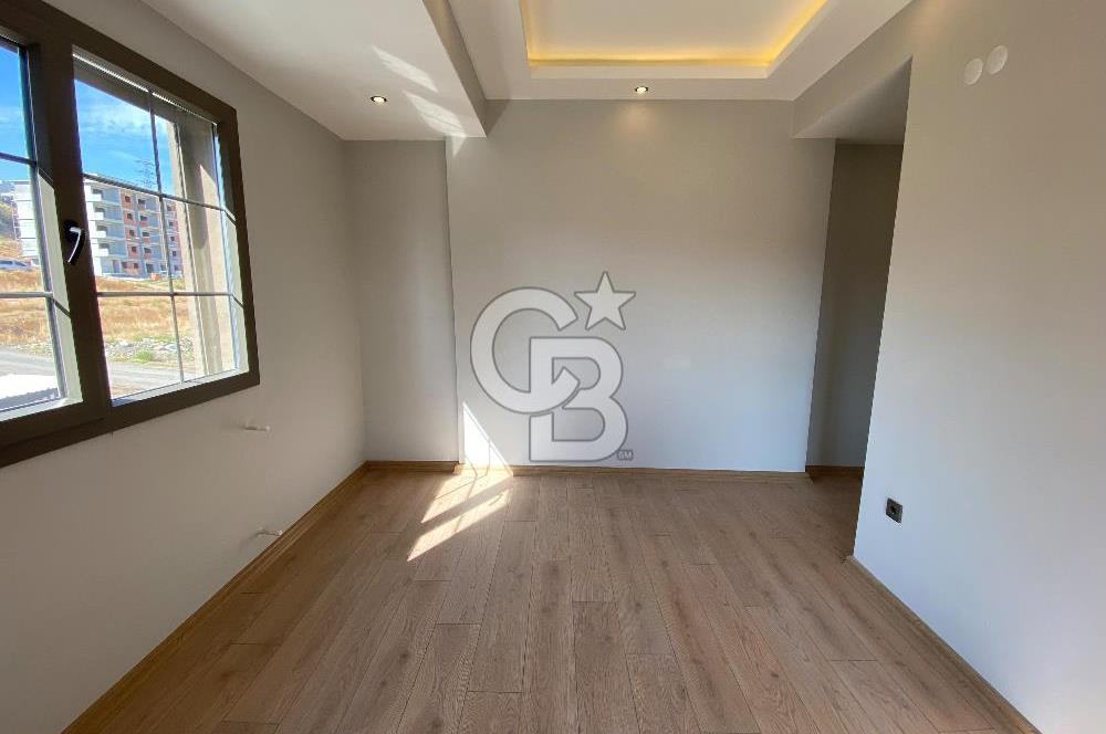 Taş Kaplama, Elektrikli Panjur, Klima, 1. Sınıf Yapı ve Malzeme Kalitesi, Açık Otoparklı  Satılık 2+1