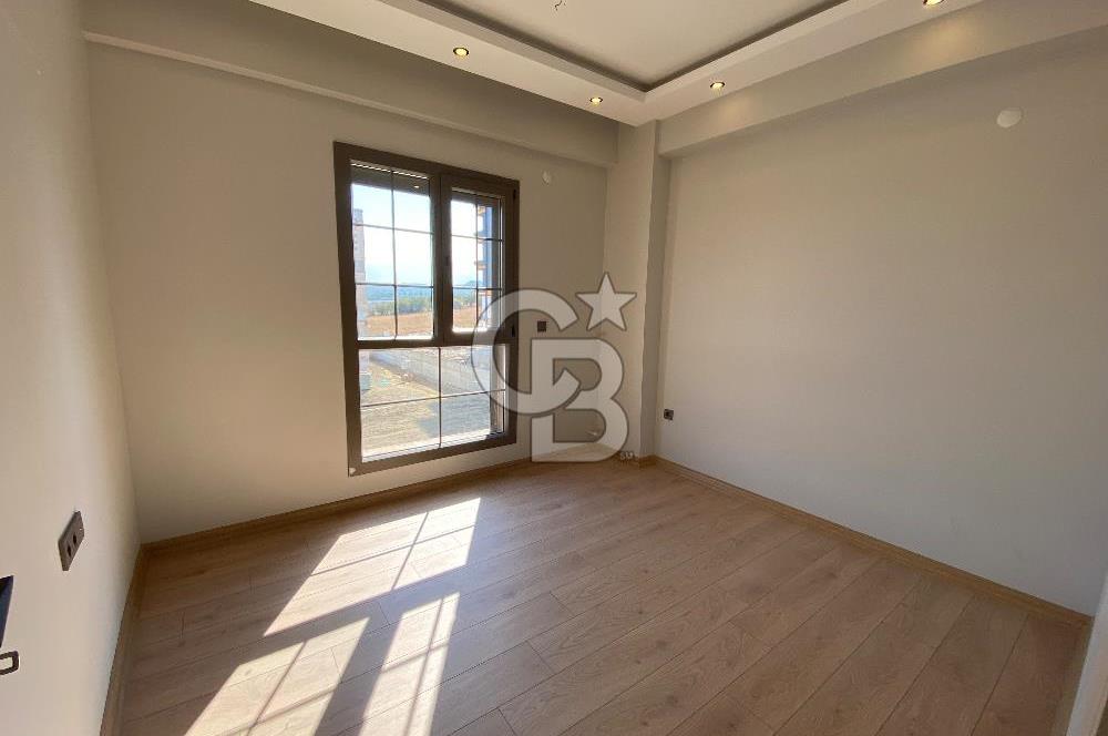 Taş Kaplama, Elektrikli Panjur, Klima, 1. Sınıf Yapı ve Malzeme Kalitesi, Açık Otoparklı  Satılık 2+1