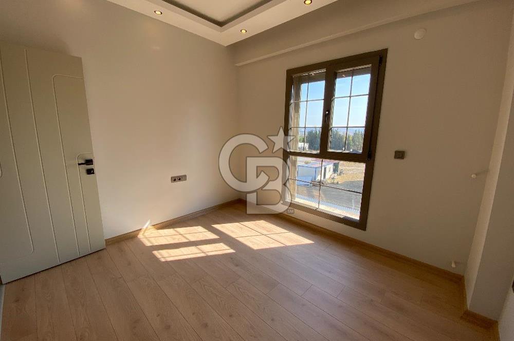 Taş Kaplama, Elektrikli Panjur, Klima, 1. Sınıf Yapı ve Malzeme Kalitesi, Açık Otoparklı  Satılık 2+1