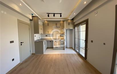 Taş Kaplama, Elektrikli Panjur, Klima, 1. Sınıf Yapı ve Malzeme Kalitesi, Açık Otoparklı  Satılık 2+1