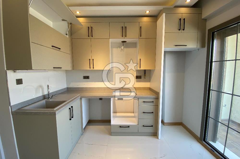 Taş Kaplama, Elektrikli Panjur, Klima, 1. Sınıf Yapı ve Malzeme Kalitesi, Açık Otoparklı  Satılık 2+1