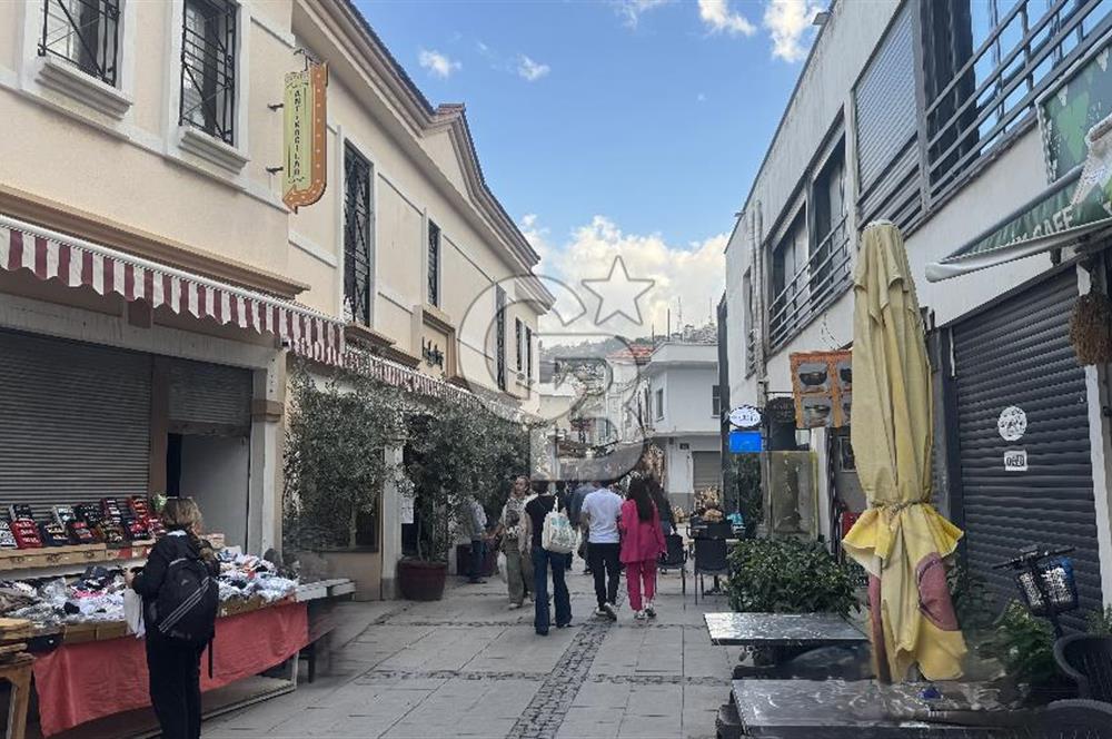 İZMİR, KEMERALTI, ANTİKACILARDA SU BAĞLANTILI 25 M2 DÜKKAN