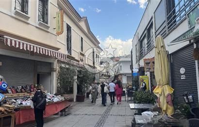İZMİR, KEMERALTI, ANTİKACILARDA SU BAĞLANTILI 25 M2 DÜKKAN