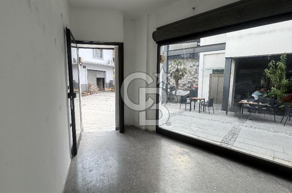 İZMİR, KEMERALTI, ANTİKACILARDA SU BAĞLANTILI 25 M2 DÜKKAN