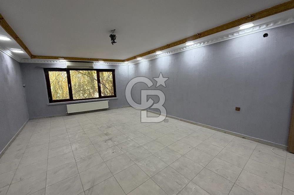 ŞAŞMAZ SANAYİ MERKEZDE BULVAR CEPHELİ SATILIK 5 KATLI KOMPLE BİNA