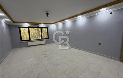 ŞAŞMAZ SANAYİ MERKEZDE BULVAR CEPHELİ SATILIK 5 KATLI KOMPLE BİNA