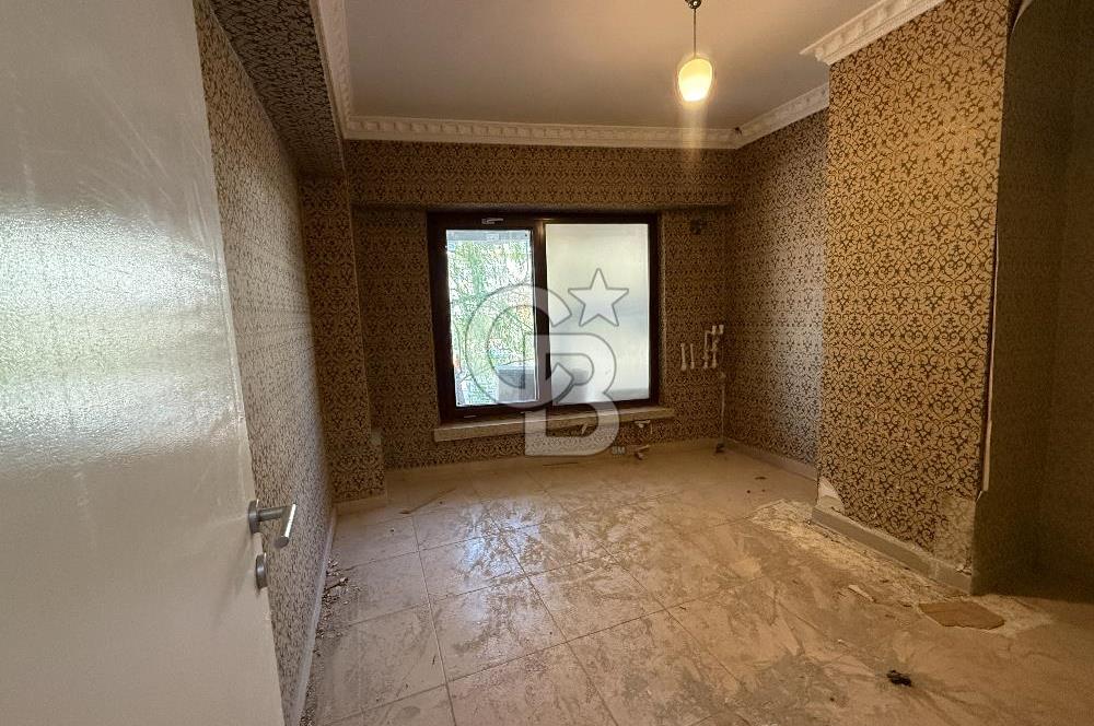 ŞAŞMAZ SANAYİ MERKEZDE BULVAR CEPHELİ SATILIK 5 KATLI KOMPLE BİNA