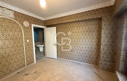 ŞAŞMAZ SANAYİ MERKEZDE BULVAR CEPHELİ SATILIK 5 KATLI KOMPLE BİNA