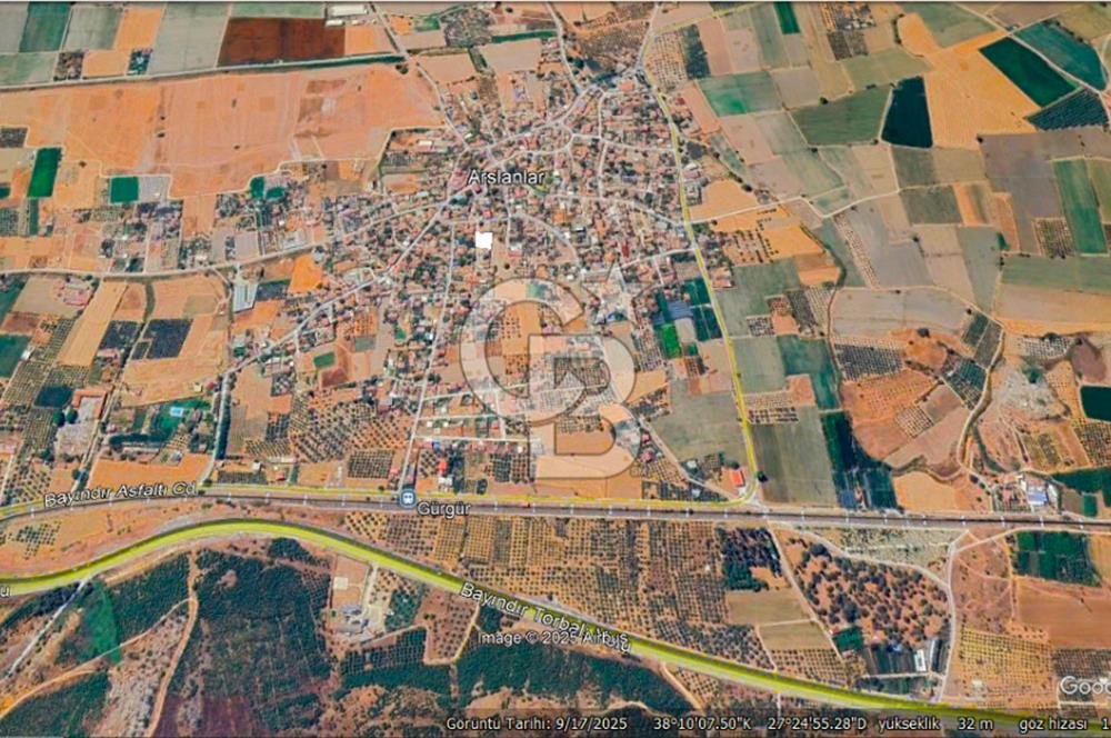 TORBALI ARSLANLAR'DA DOĞAYLA İÇ İÇE SATILIK ARSA