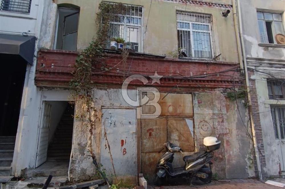 CERRAHPAŞADA DENİZE 1 KM SÜPER YATIRIM FIRSATI BİNA