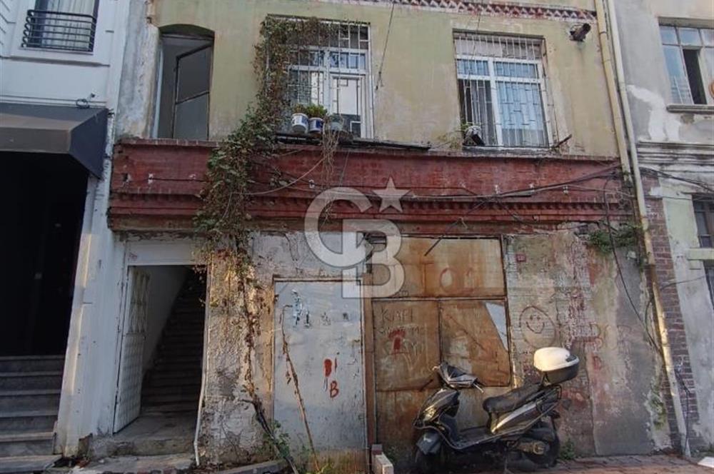 CERRAHPAŞADA DENİZE 1 KM SÜPER YATIRIM FIRSATI BİNA