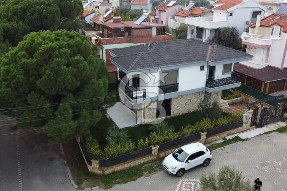 ÇANAKKALE KÜÇÜKKUYU KUZEY EGE'DE AKILLI EV SİSTEMİNE SAHİP LÜKS VİLLA