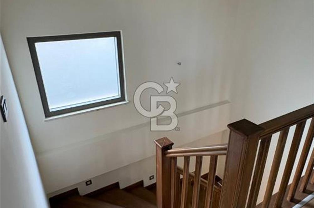ÇANAKKALE KÜÇÜKKUYU KUZEY EGE'DE AKILLI EV SİSTEMİNE SAHİP LÜKS VİLLA