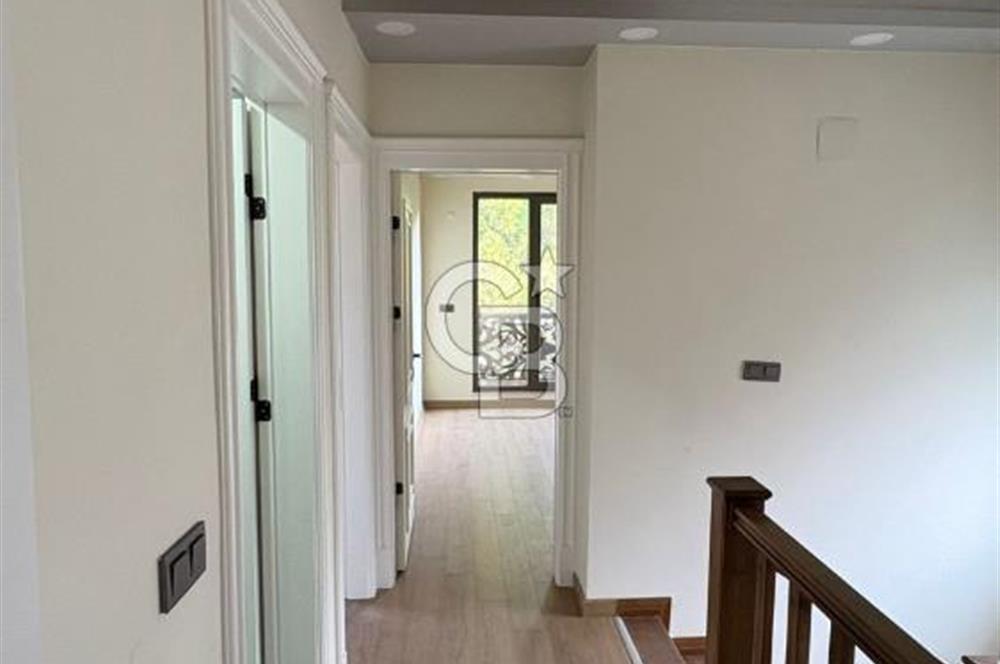 ÇANAKKALE KÜÇÜKKUYU KUZEY EGE'DE AKILLI EV SİSTEMİNE SAHİP LÜKS VİLLA