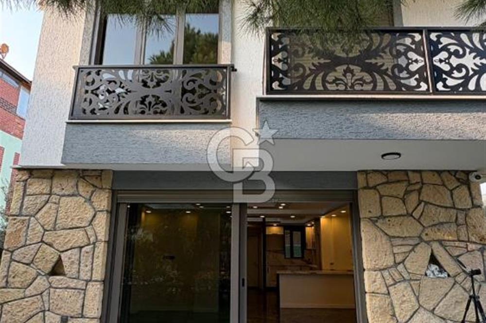 ÇANAKKALE KÜÇÜKKUYU KUZEY EGE'DE AKILLI EV SİSTEMİNE SAHİP LÜKS VİLLA