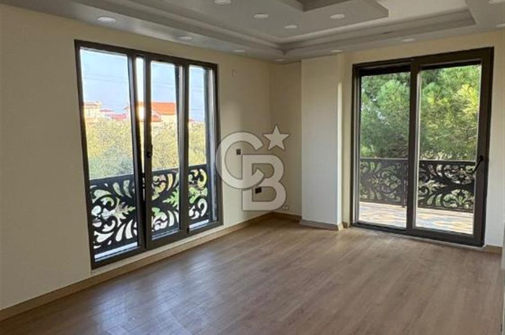 ÇANAKKALE KÜÇÜKKUYU KUZEY EGE'DE AKILLI EV SİSTEMİNE SAHİP LÜKS VİLLA