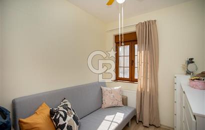 Eski Foça Atatürk Mah. Satılık 3+1 Tam Müstakil Havuzlu Villa