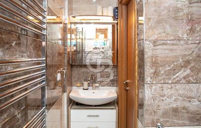 Eski Foça Atatürk Mah. Satılık 3+1 Tam Müstakil Havuzlu Villa