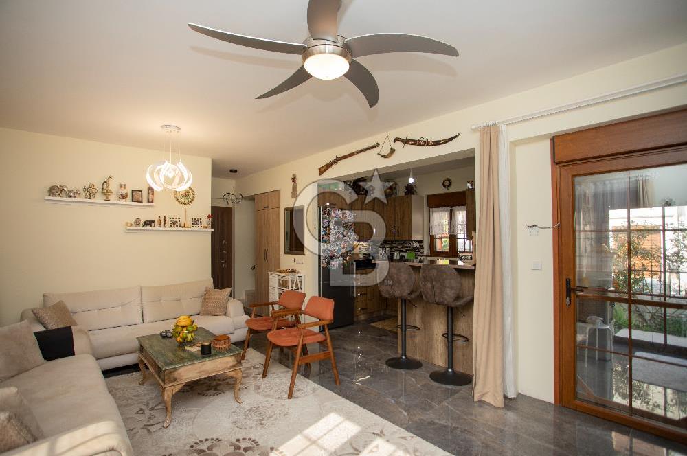 Eski Foça Atatürk Mah. Satılık 3+1 Tam Müstakil Havuzlu Villa