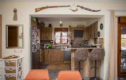 Eski Foça Atatürk Mah. Satılık 3+1 Tam Müstakil Havuzlu Villa