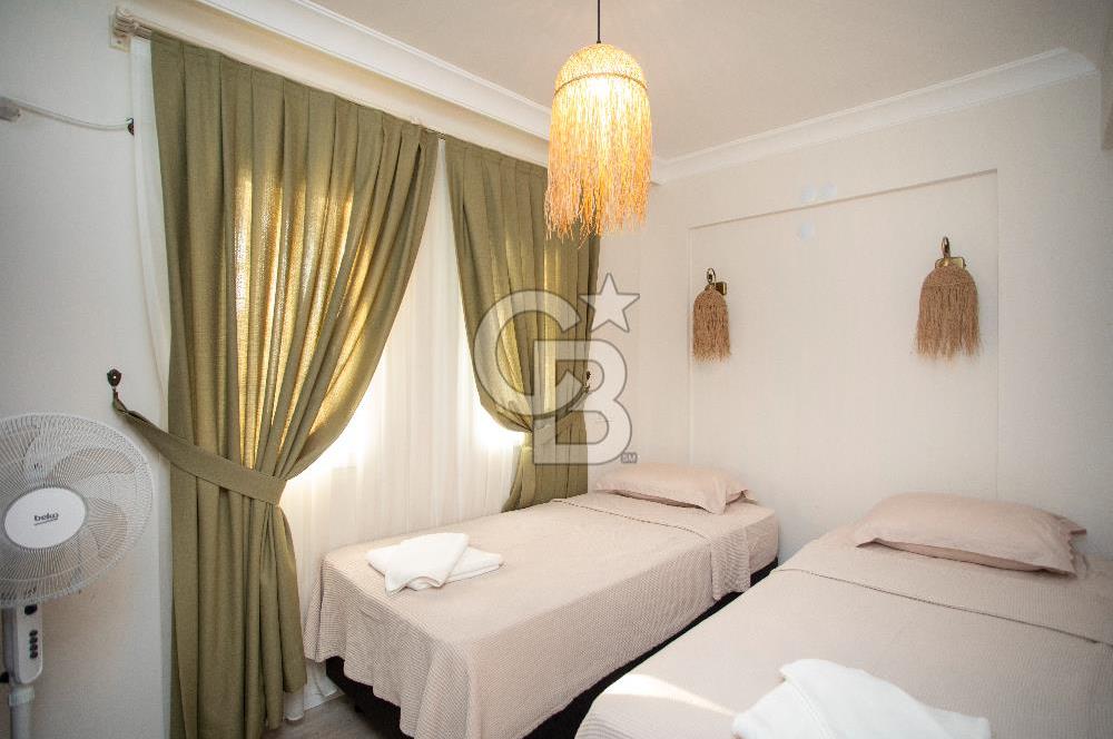 ESKİ FOÇA HANEDAN BEACH CLUB'TA SATILIK VİLLA