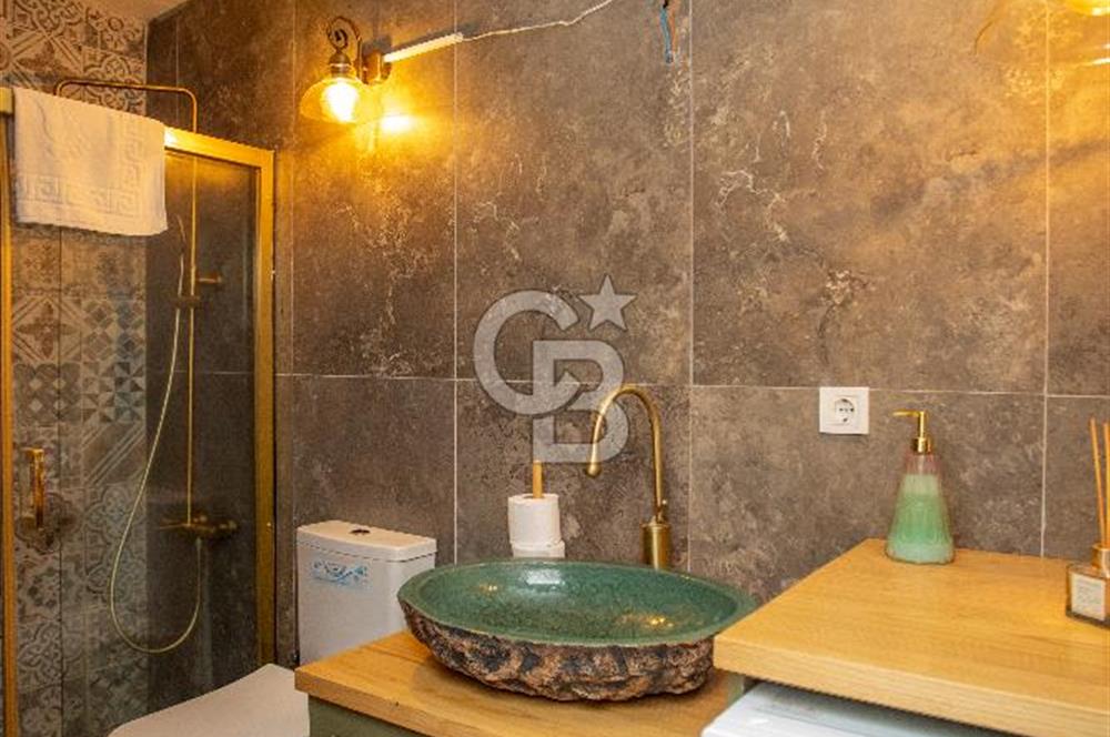 ESKİ FOÇA HANEDAN BEACH CLUB'TA SATILIK VİLLA