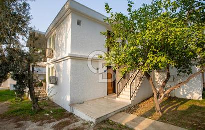 ESKİ FOÇA HANEDAN BEACH CLUB'TA SATILIK VİLLA