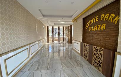 Mersin Mezitli Akdeniz Mah. Deniz Manzaralı Satılık 4+1 Daire