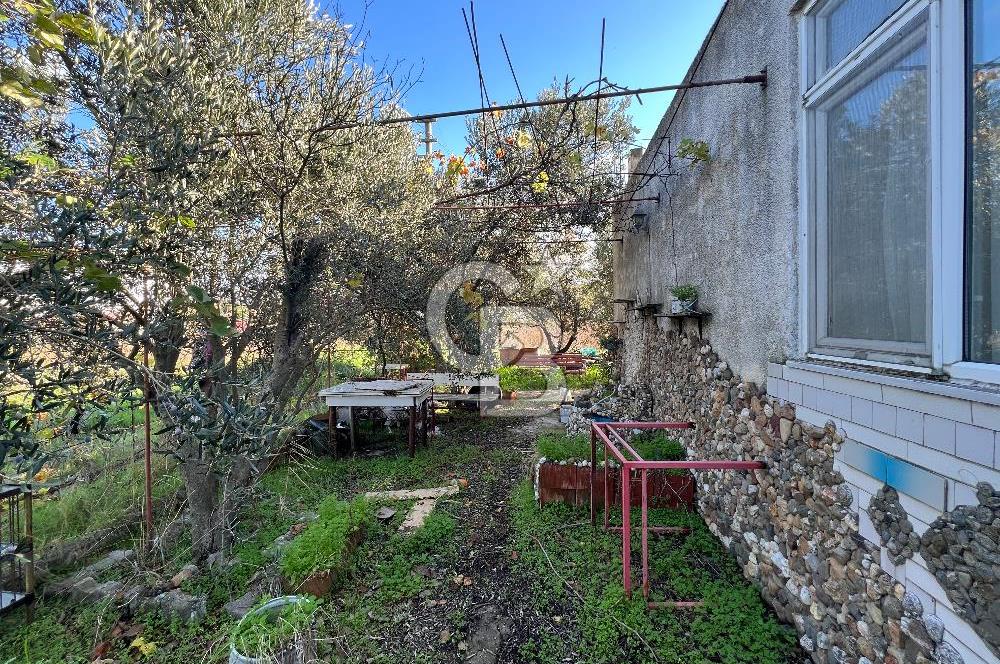 ÇANAKKALE ÇARDAK'TA DENİZ VE KÖPRÜ MANZARALI SATILIK MÜSTAKİL EV