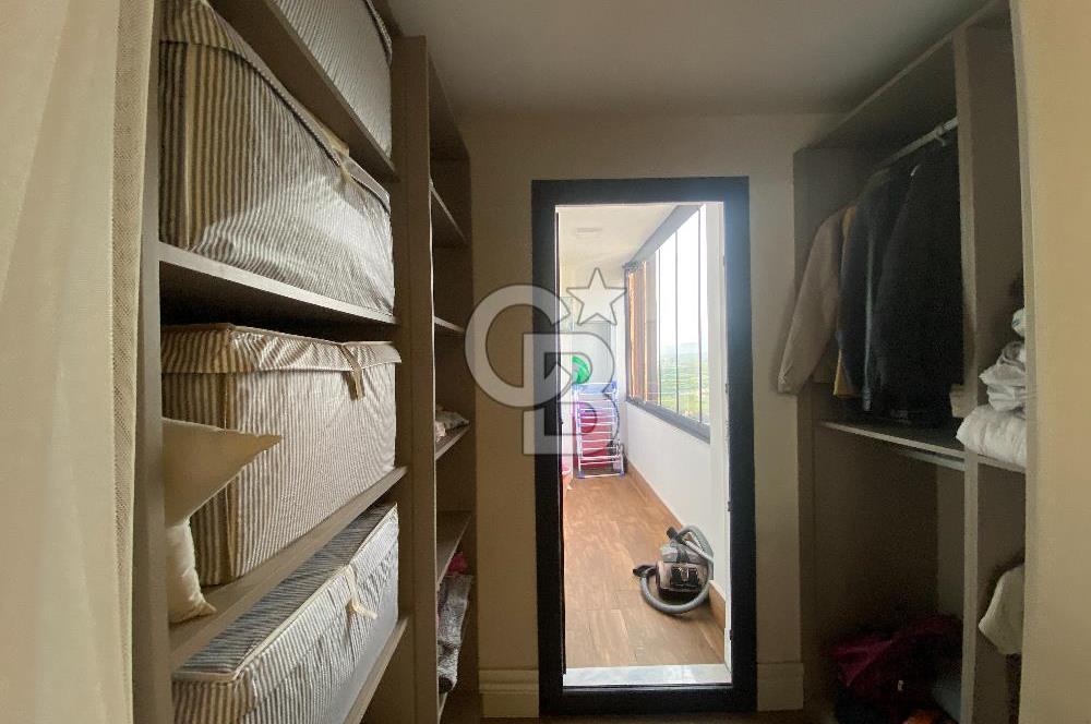 Mersin Mezitli Akdeniz Mah. Deniz Manzaralı Satılık 4+1 Daire