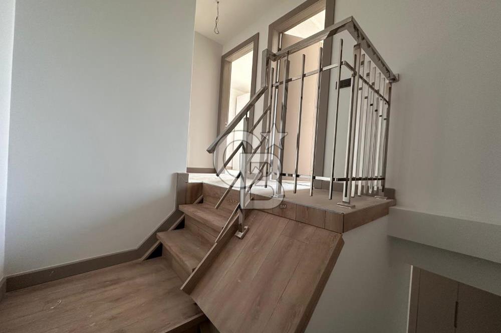 İzmir Sasalı da Satılık 3+1 Bahçe Dubleks