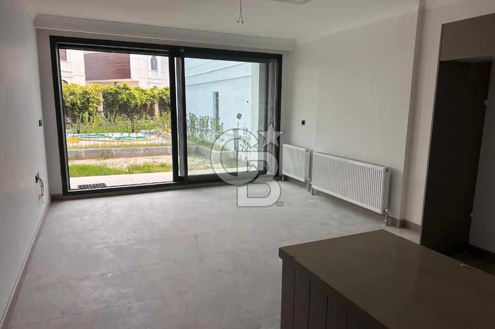 İzmir Sasalı da Satılık 3+1 Bahçe Dubleks