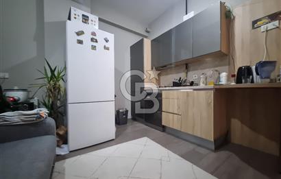 Menderes Cüneytbey Mahallesin de Havuzlu Sitede Ferah Daire