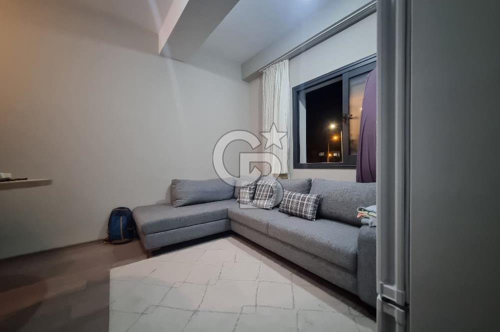 Menderes Cüneytbey Mahallesin de Havuzlu Sitede Ferah Daire