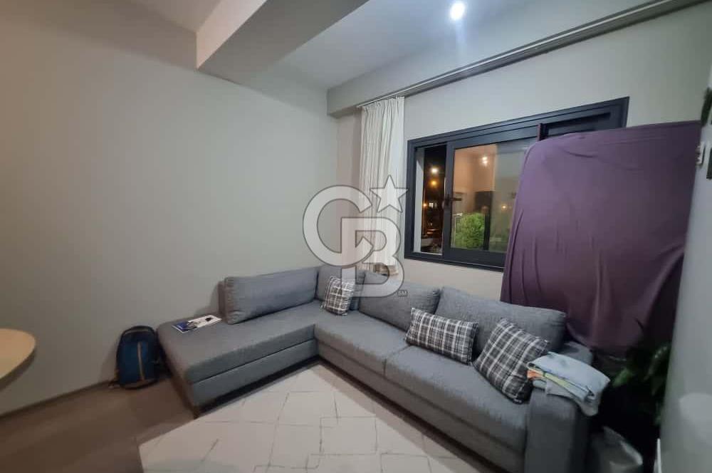 Menderes Cüneytbey Mahallesin de Havuzlu Sitede Ferah Daire