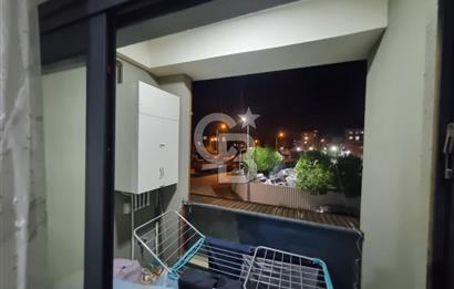 Menderes Cüneytbey Mahallesin de Havuzlu Sitede Ferah Daire