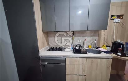 Menderes Cüneytbey Mahallesin de Havuzlu Sitede Ferah Daire