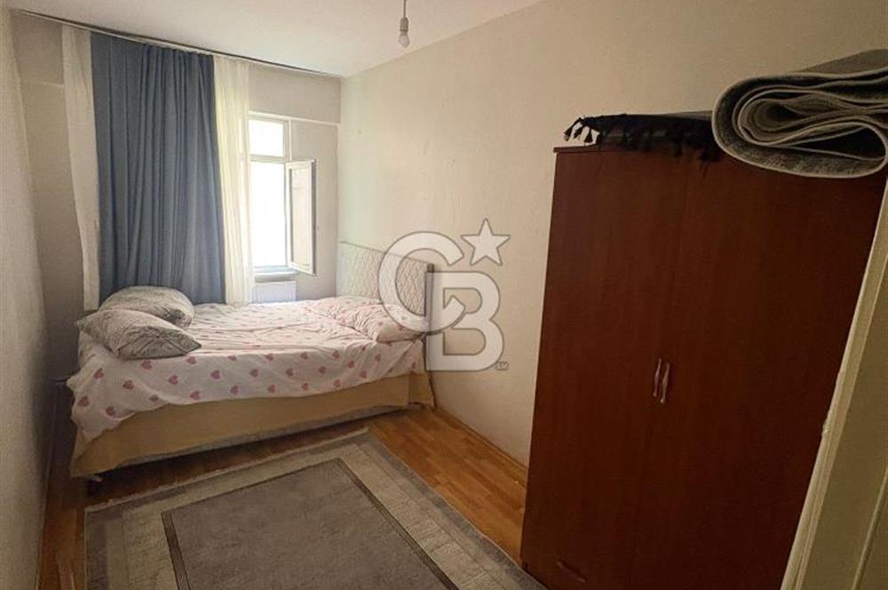 BAHÇELİEVLER DEVLET HASTANESİNE YÜRÜYEREK 3 DAKİKA EŞYALI KİRALIK DAİRE 