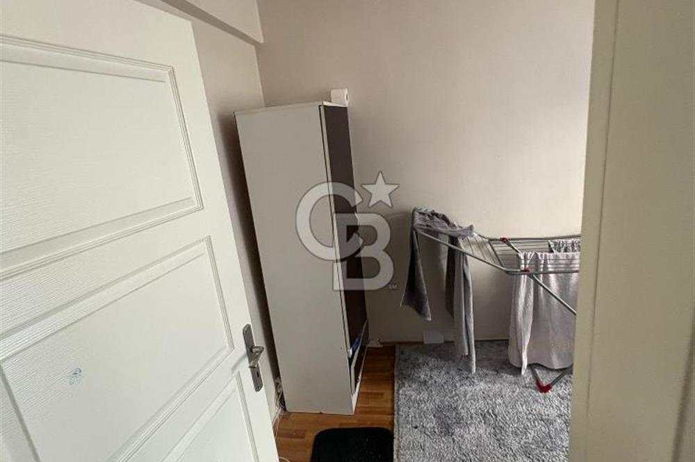 BAHÇELİEVLER DEVLET HASTANESİNE YÜRÜYEREK 3 DAKİKA EŞYALI KİRALIK DAİRE 