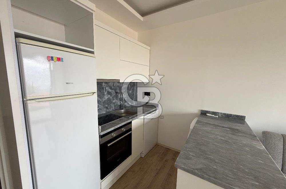 Çeşme'de Denize Sıfır Özel Plajlı ve Havuzlu 1+1 Daire