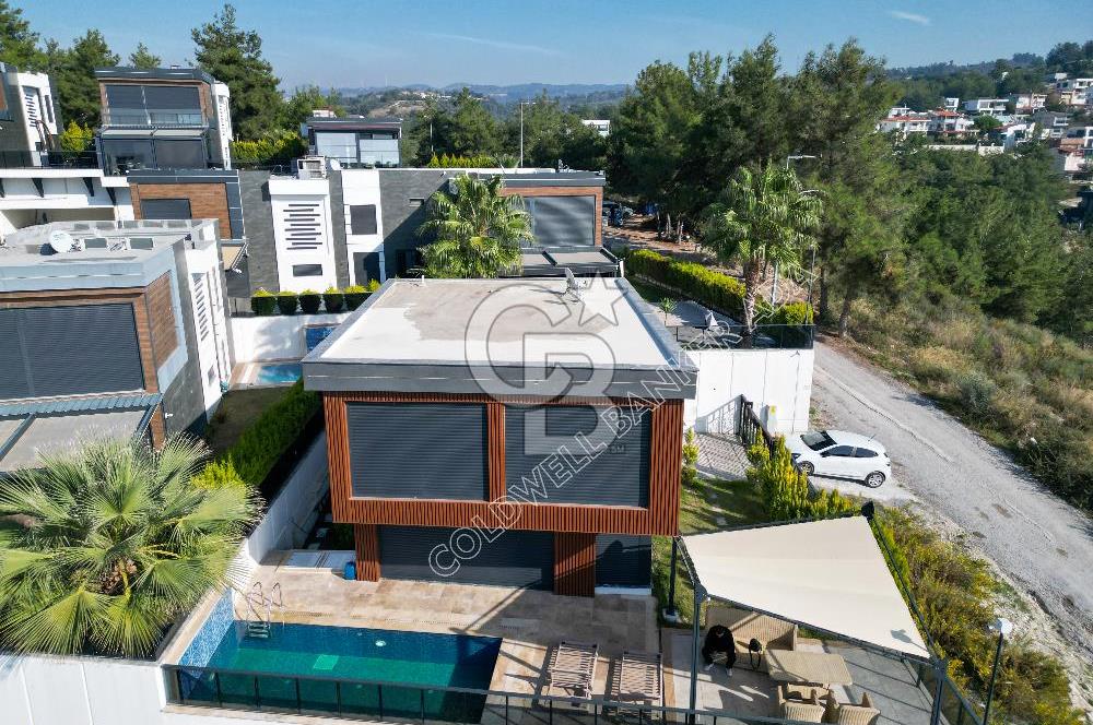 KUŞADASI SOĞUCAK YOLA YAKIN FULL DENİZ MANZARLI VİLLA